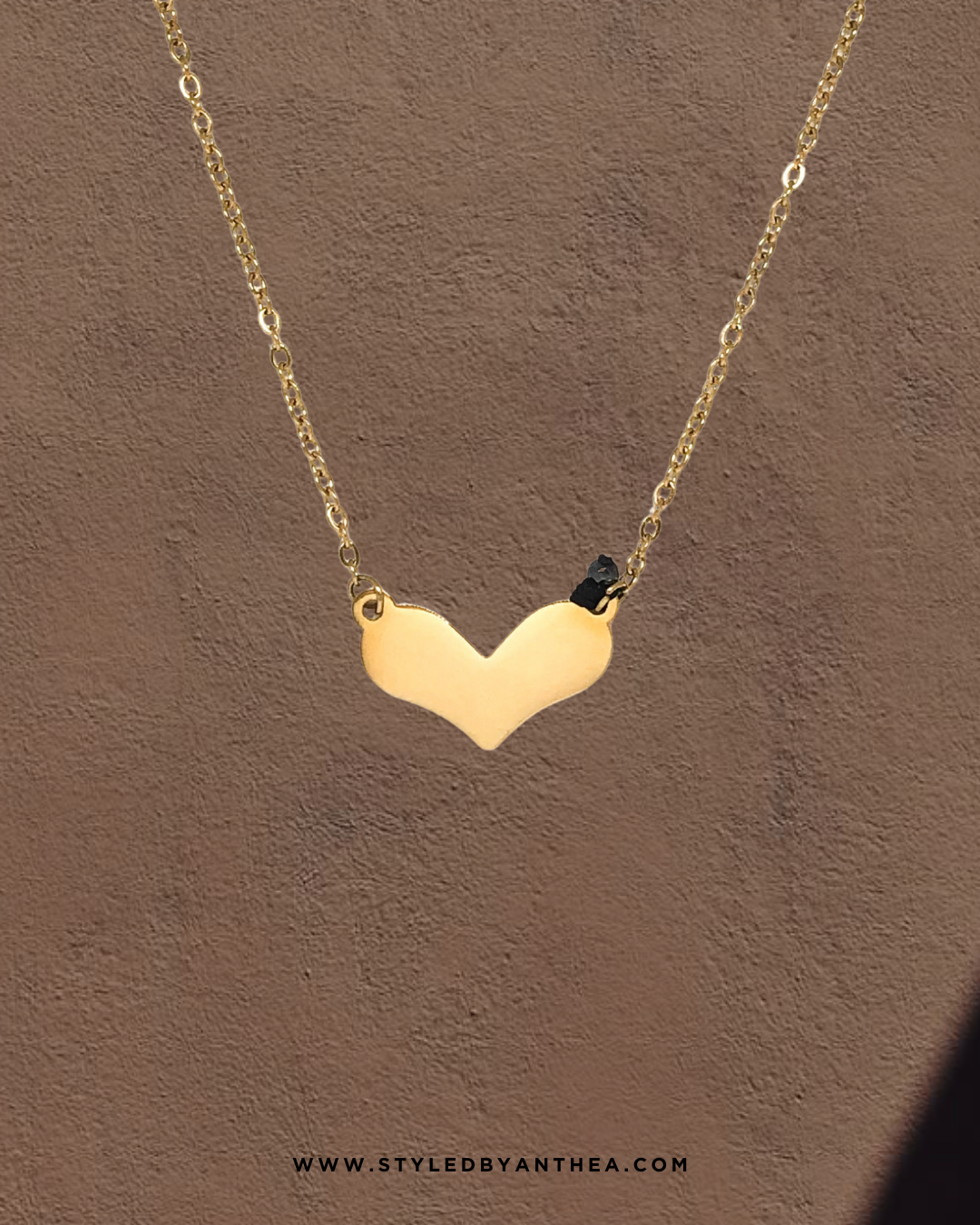 Large Heart Collier ~ Black Thread & Hematite