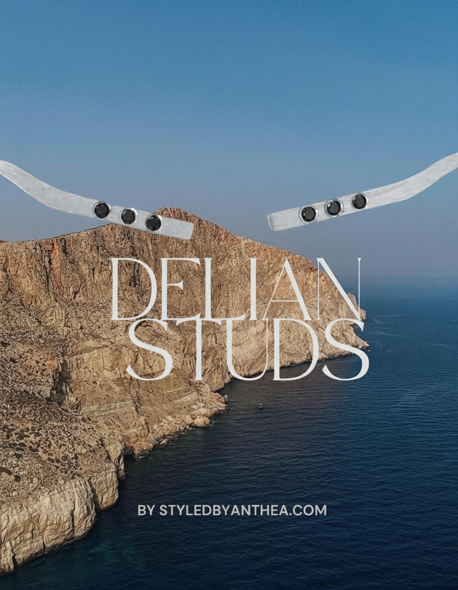 Delian Stud Earrings in Silver